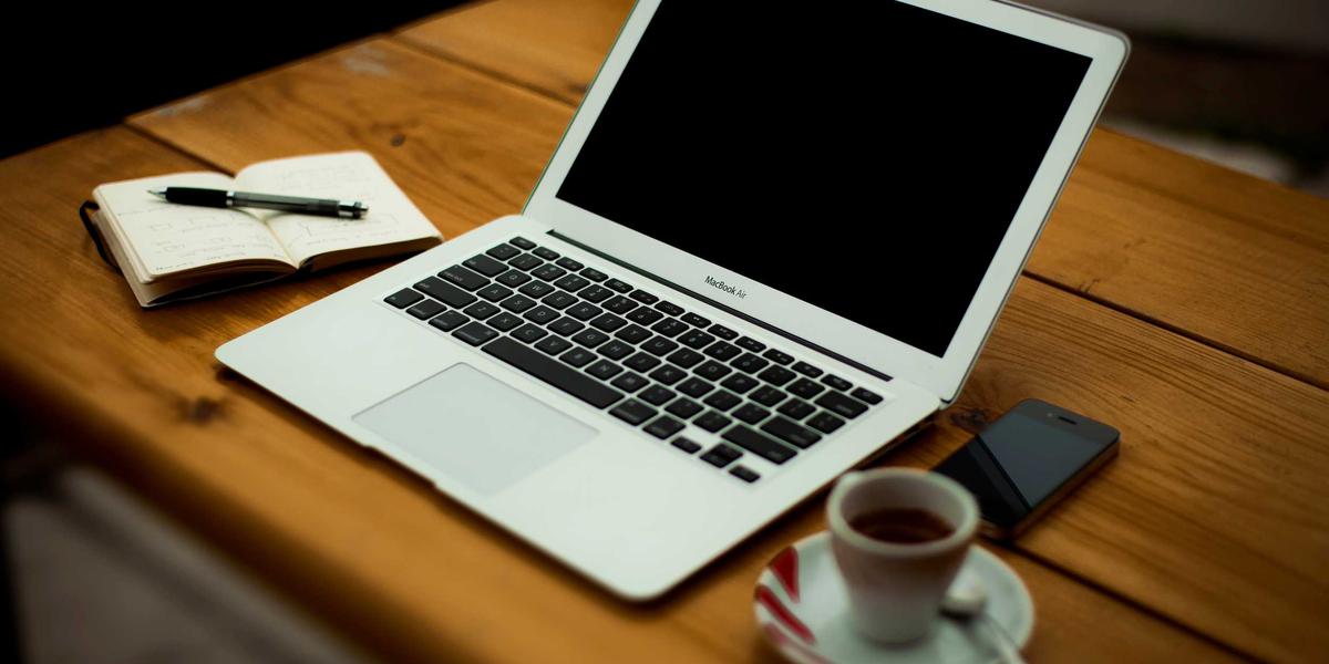 Exemplu de site web responsiv și modern pentru afaceri mici din România